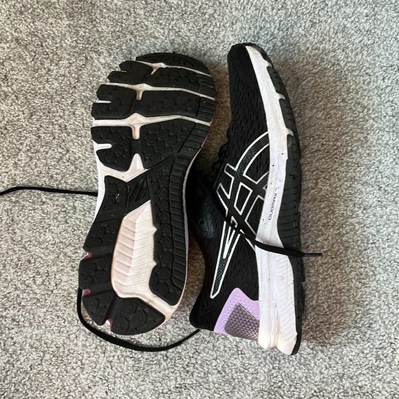 ASICS GT-1000 running shoes - Picture 4 of 5